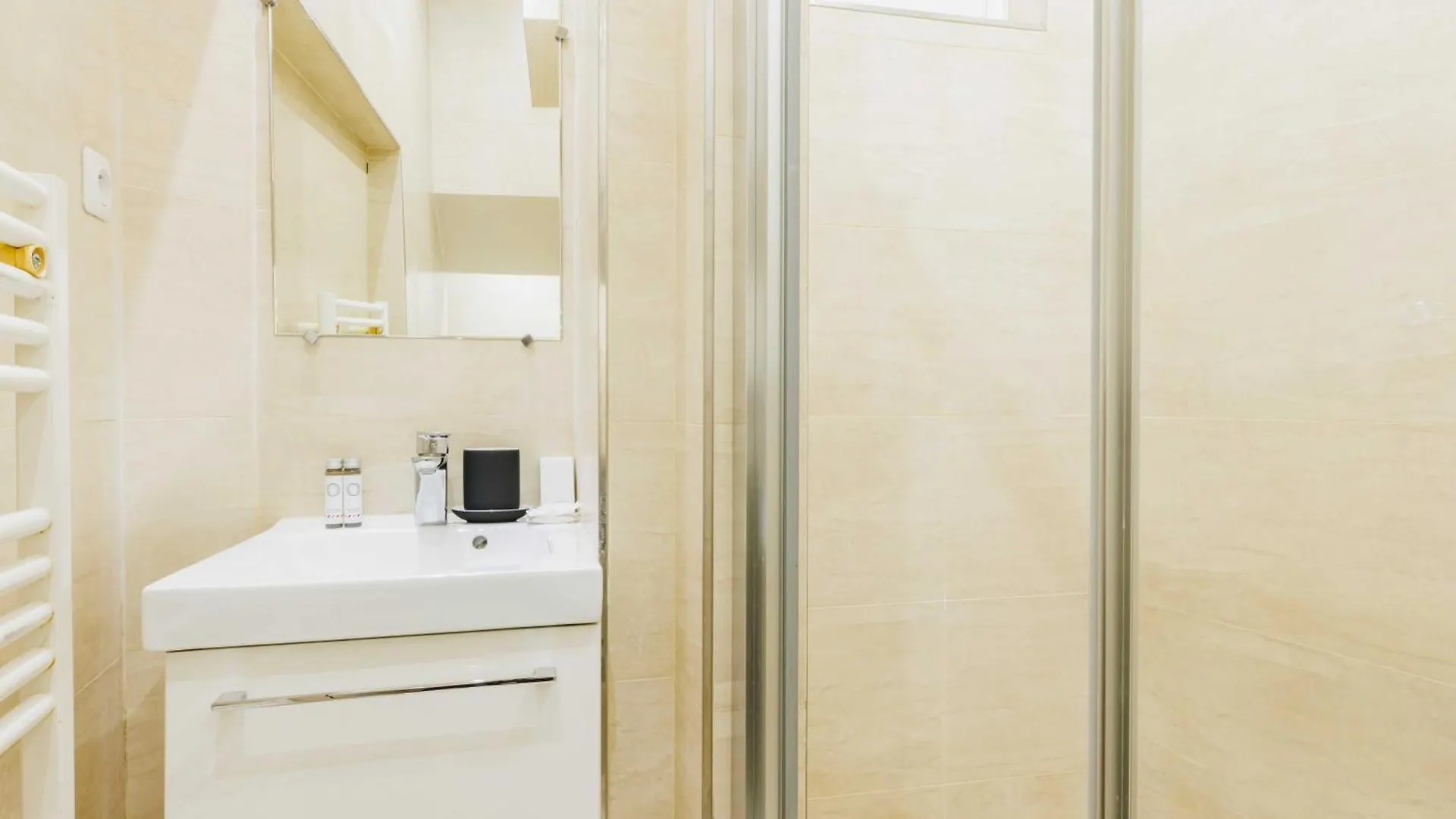 Lägenhet Quiet 1br-4p - Quartier Du Mail *